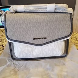 Michael Kors REGINA Medium Shoulder Crossbody Bag thumbnail 2