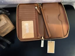 Michael Kors Jet Set Large Signature Leather Flat Multifunction Phone Wristlet Wallet (Luggage Solid/Gold) thumbnail 3